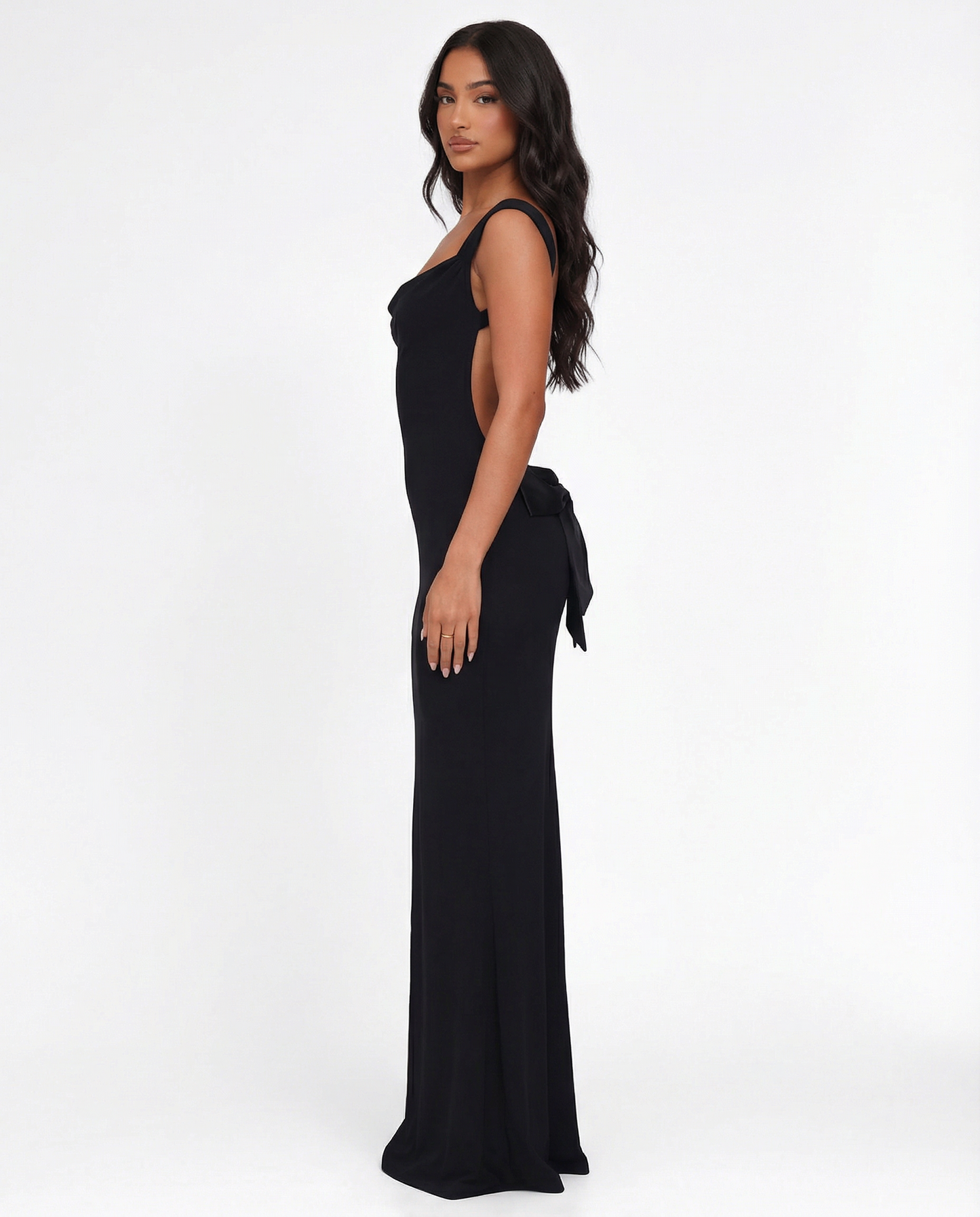 Backless Muse™ – Maxi Dress (Sculpted Minimalism & Bold Elegance)