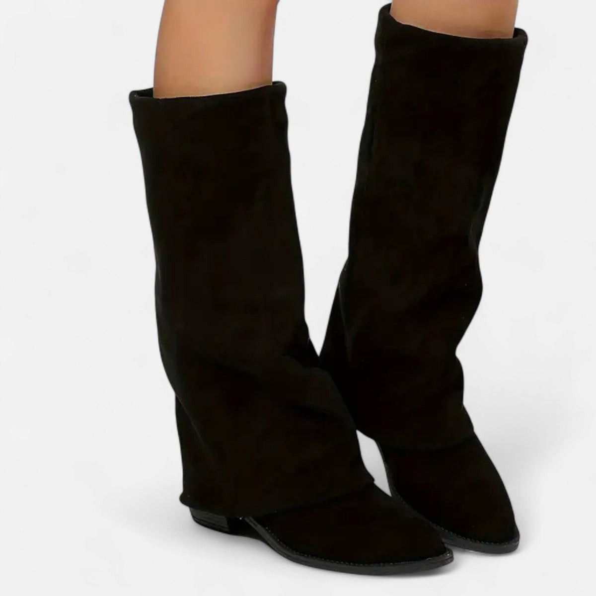 Emily Womens Knee High Boots with Chunky Block Heel in Black