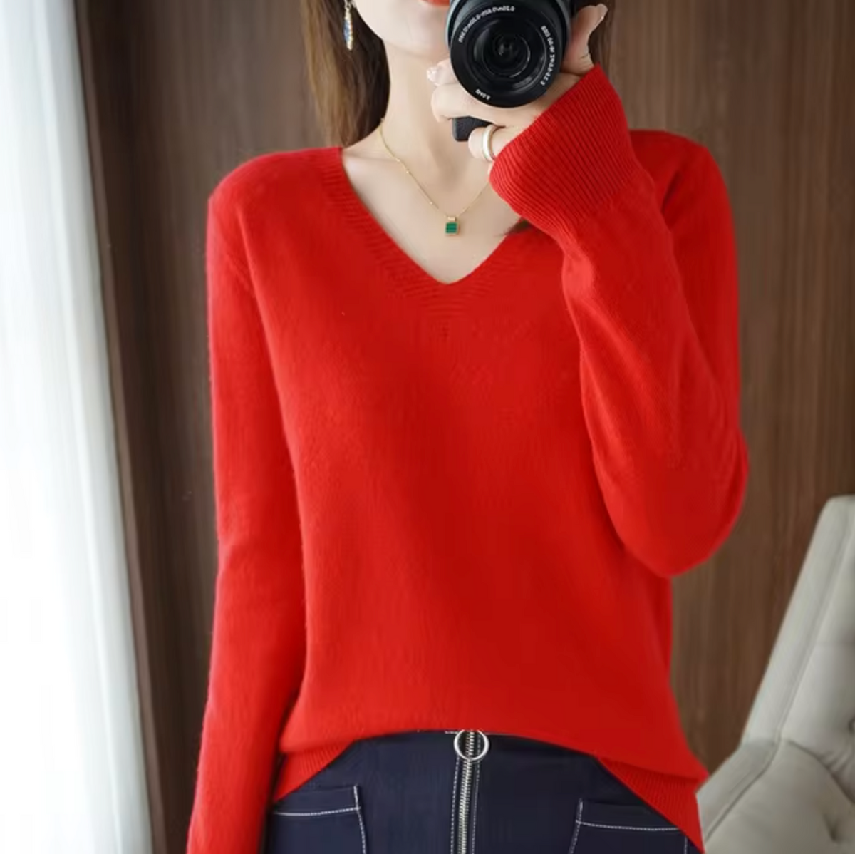 Sheena Womens V-Neck Sweater with Cashmere Feel in Red