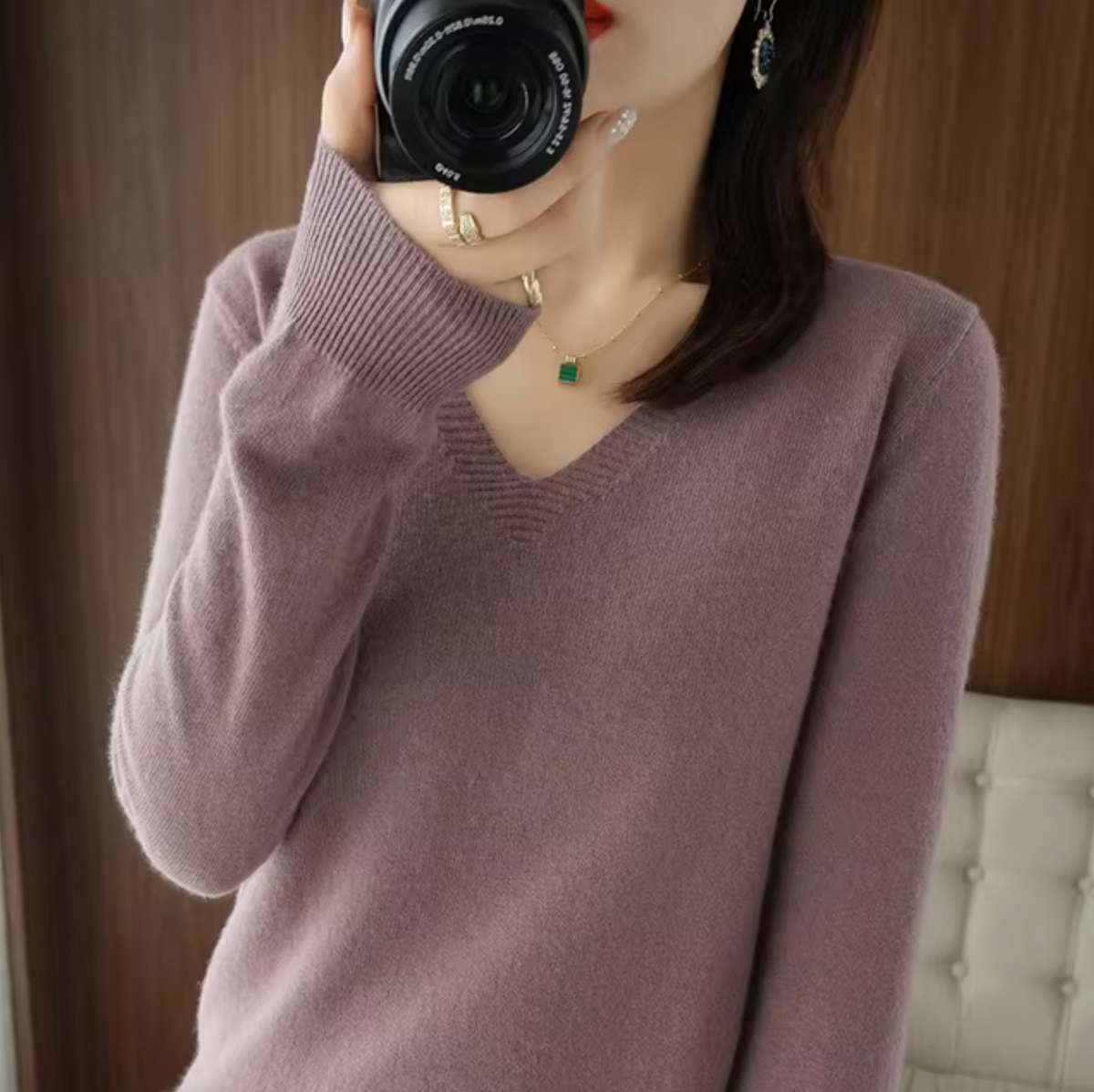Sheena Womens V-Neck Sweater with Cashmere Feel in Purple