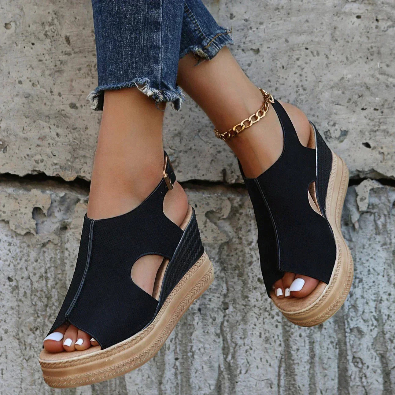 Maeve™ | Relaxed Wedge Sandals