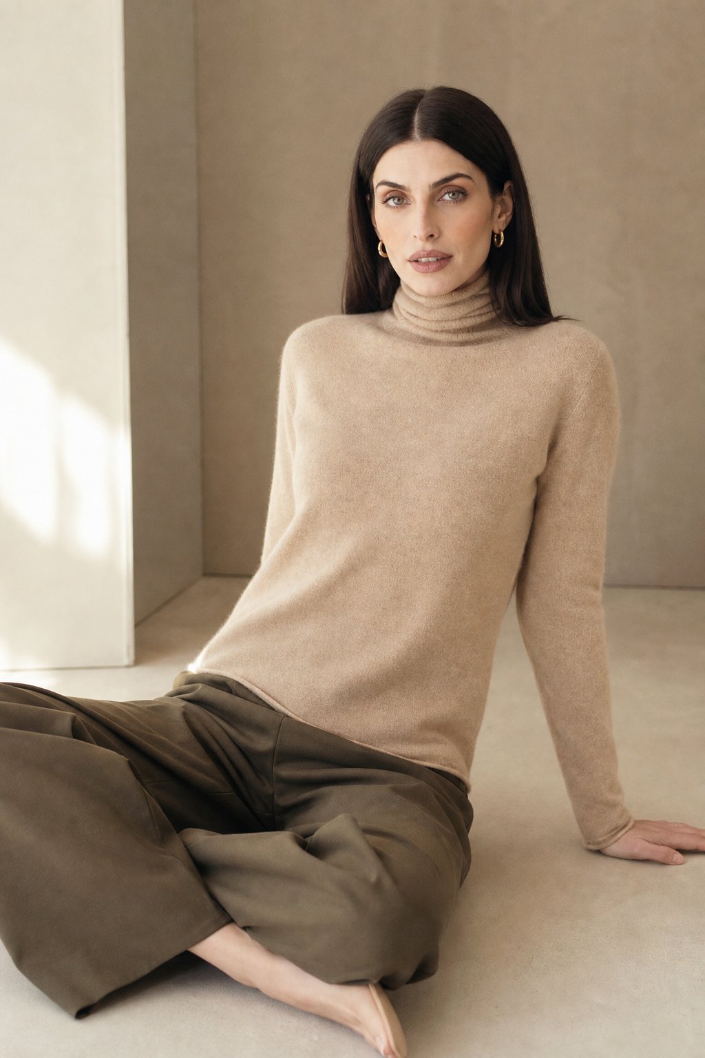 Victoria Womens Cashmere Blend Turtleneck Sweater, Slim Fit