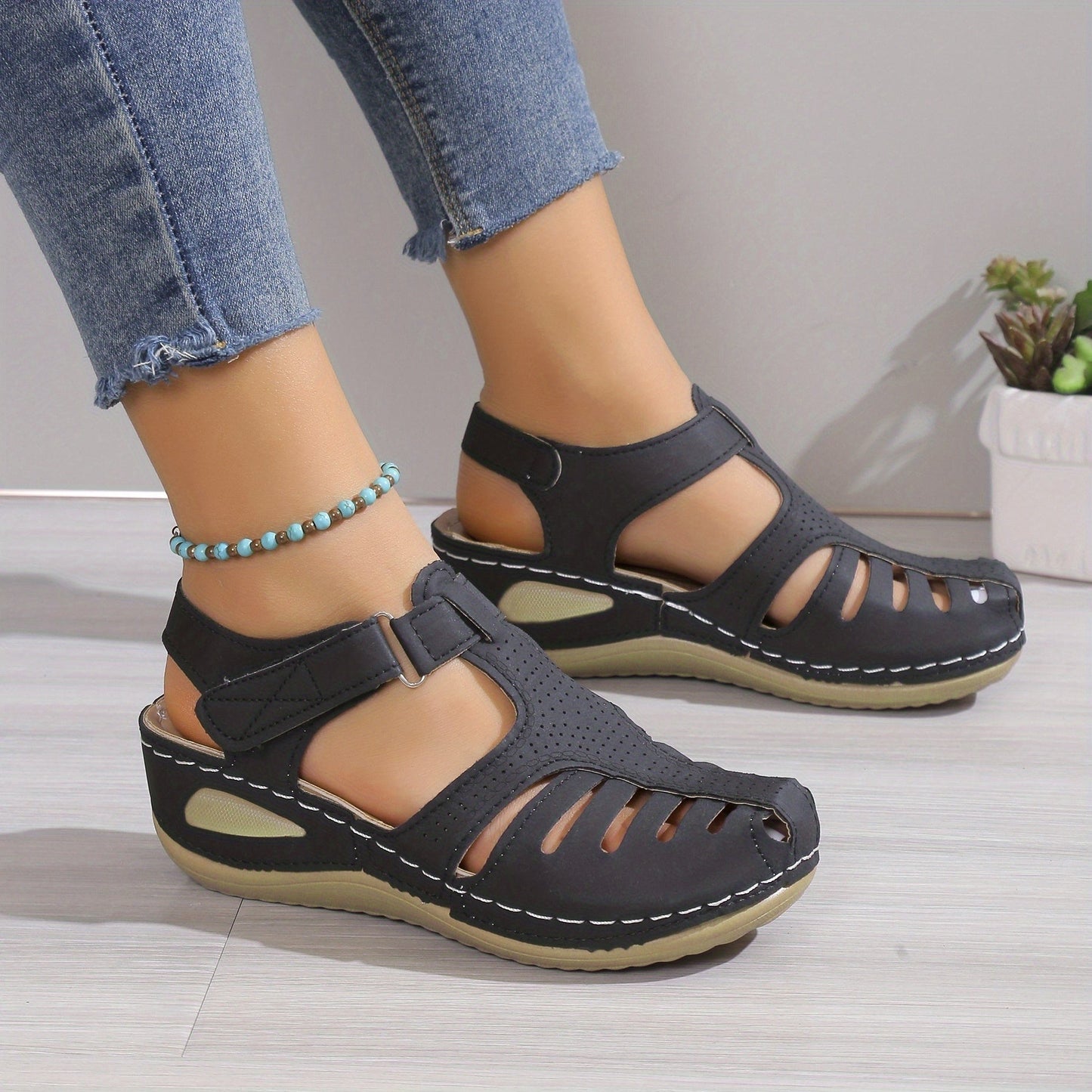 Leni™ | Comfort Sandals with Gentle Elevation