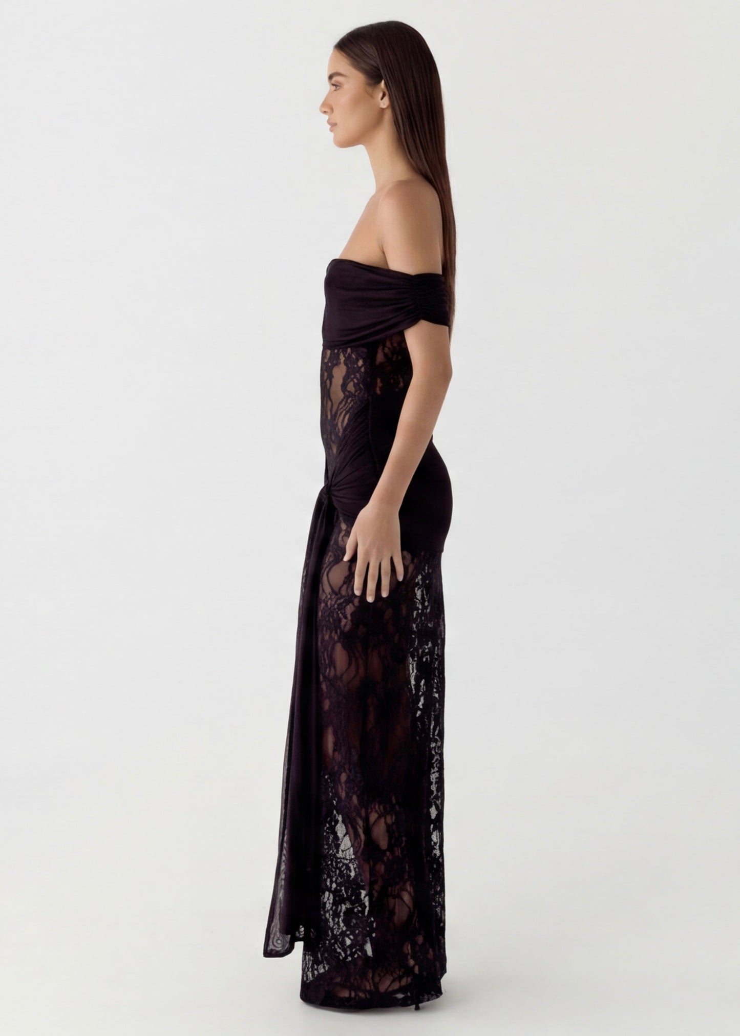 Lace Gown™ – Maxi Dress (After-Dark Glamour & Sculpted Elegance)
