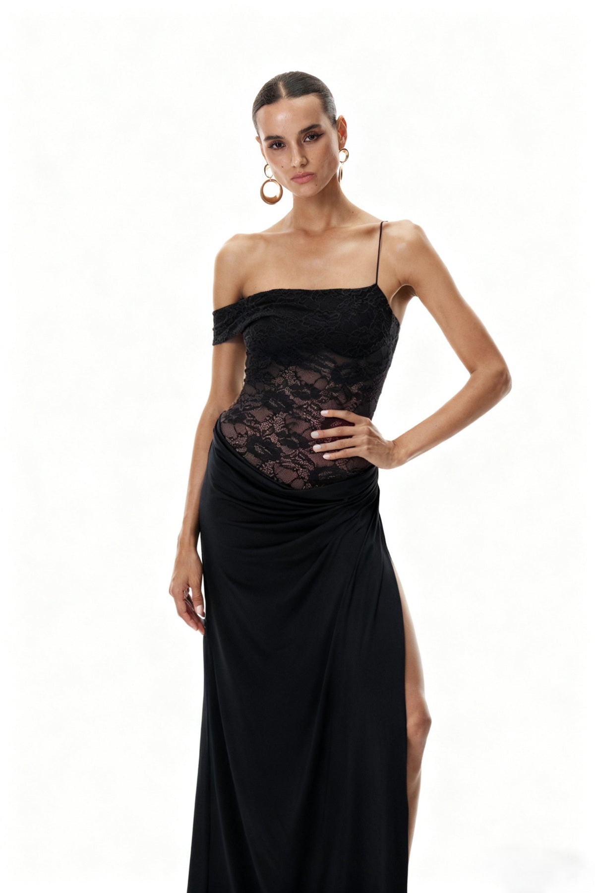 Luna Muse™ – Lace Maxi Dress (Soft Glam & Main-Character Elegance)