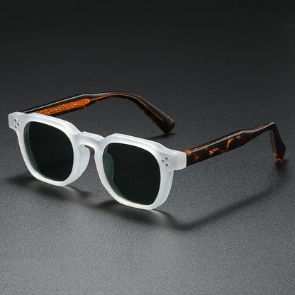 UrbanBox™ – Polarized Square Fashion Sunglasses