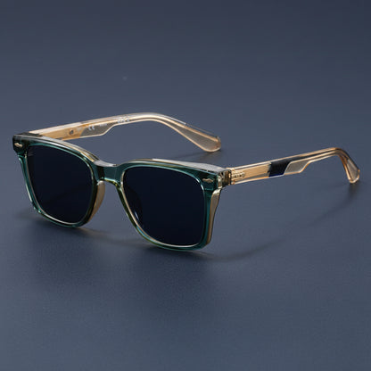 RetroVista™ – Gradient Lens Vintage Sunglasses