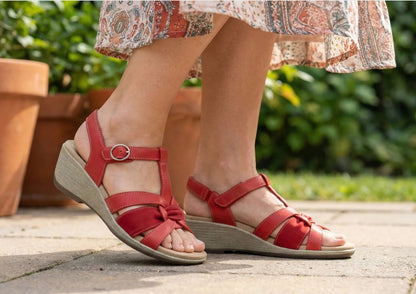 Millicint™ | Lively Energy in Bright Red