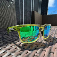 Green / Graphic