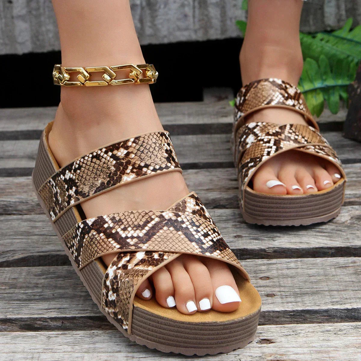 Nikki™ | Fashionable Orthopedic Sandals