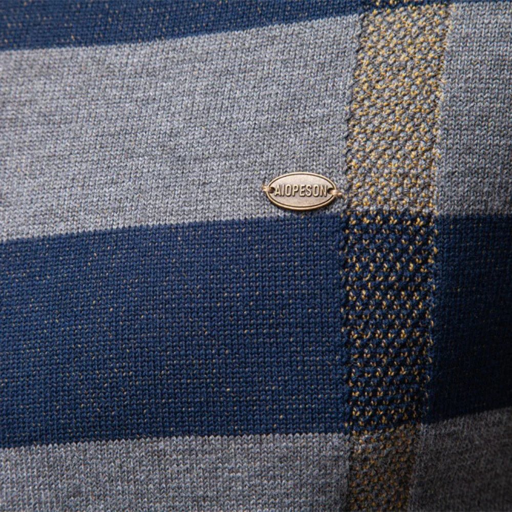Kurt | Knitted sweater for men with diamond pattern