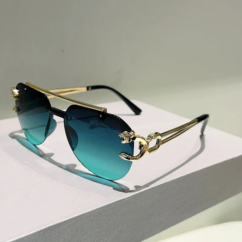 Cameo™ | Elegant Sunglasses with Gradient Lenses