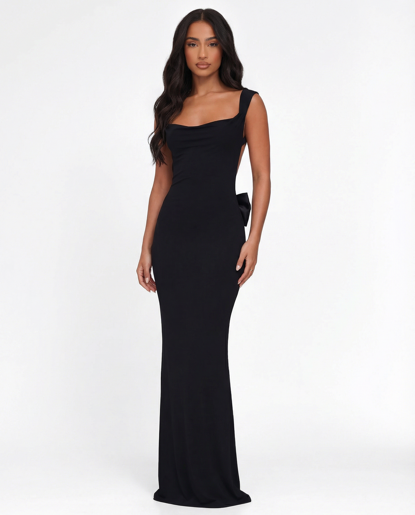 Backless Muse™ – Maxi Dress (Sculpted Minimalism & Bold Elegance)
