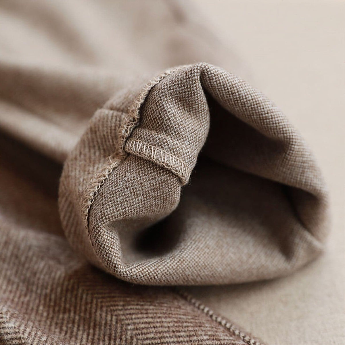 Denna Mens Herringbone Pleated Pants