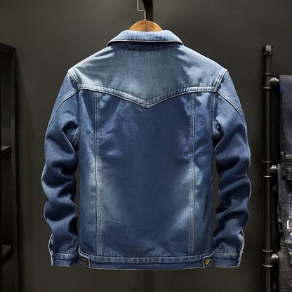 Victor | Timeless and bold style