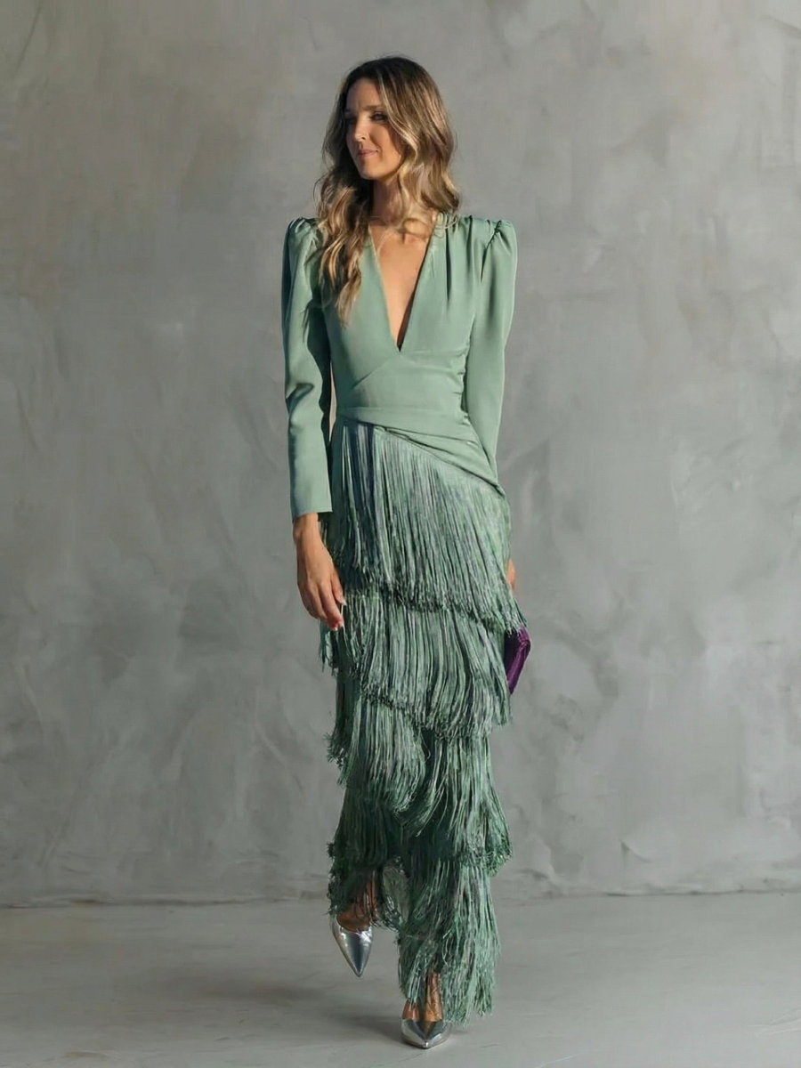 Chloe™ | Elegant midi dress with fringe sleeves