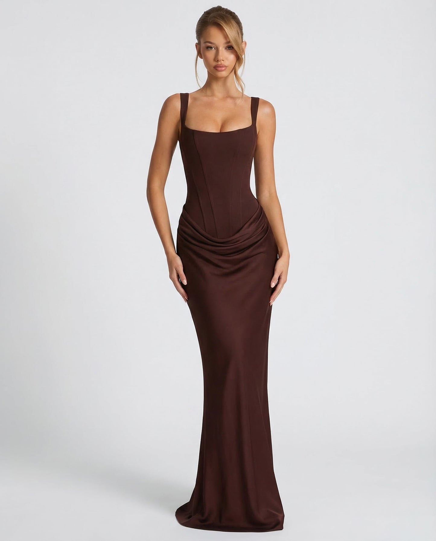 Hourglass™ – Sculpted Maxi Dress (Sleek Structure & Unmissable Shape)