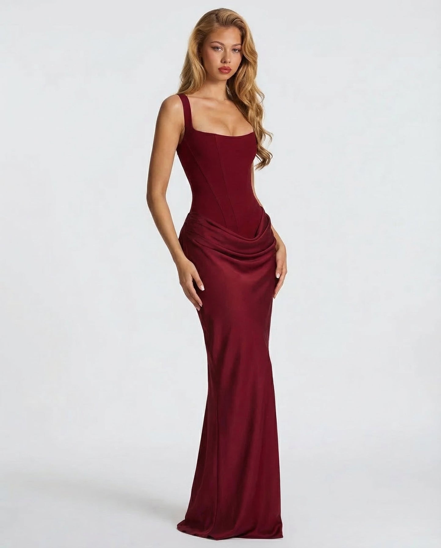 Hourglass™ – Sculpted Maxi Dress (Sleek Structure & Unmissable Shape)