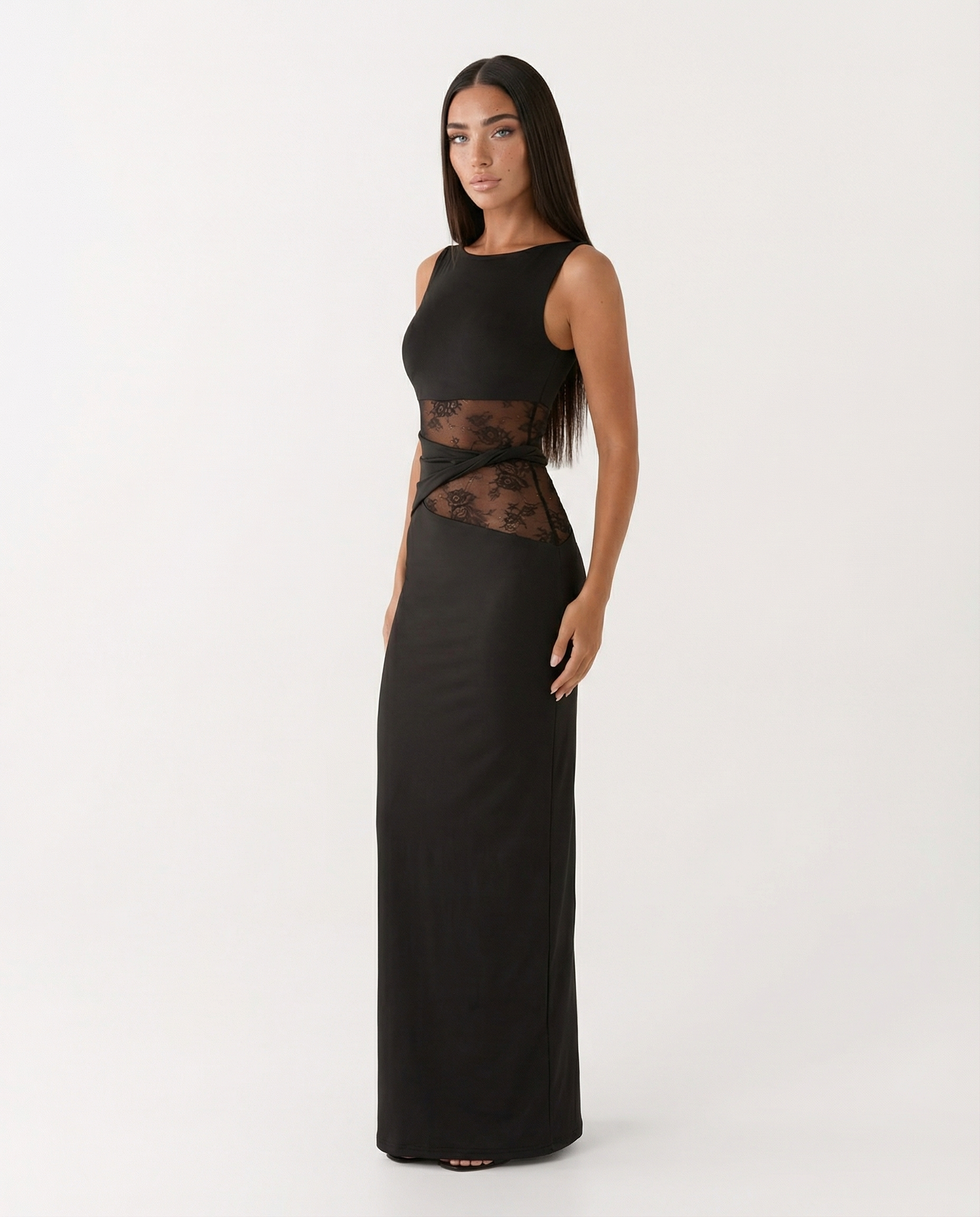 Lace Illusion™ – Maxi Dress (Quiet Luxury & Sculpted Elegance)