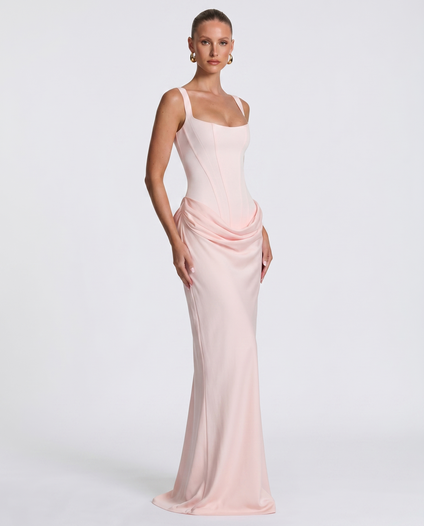 Hourglass™ – Sculpted Maxi Dress (Sleek Structure & Unmissable Shape)