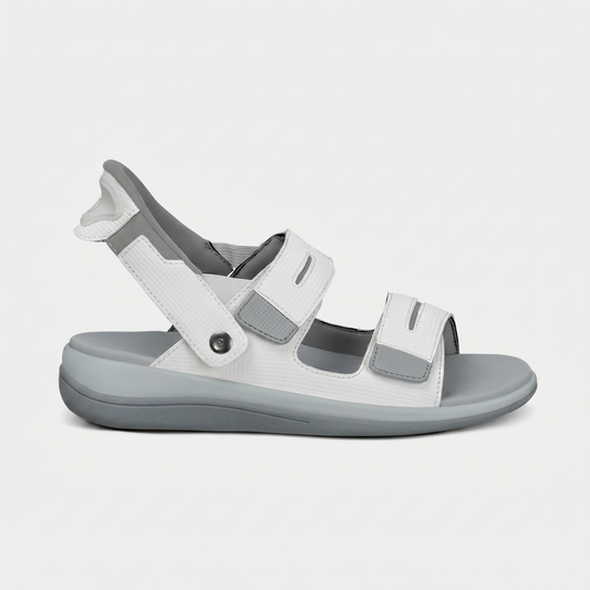 Luna™ | The lightweight comfort sandal for active summer days